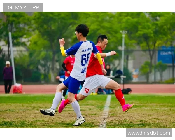 足球明星拼图大赛尽显球场风采与激情瞬间的精彩合集 足球明星拼图大赛尽显球场风采与激情瞬间的精彩合集