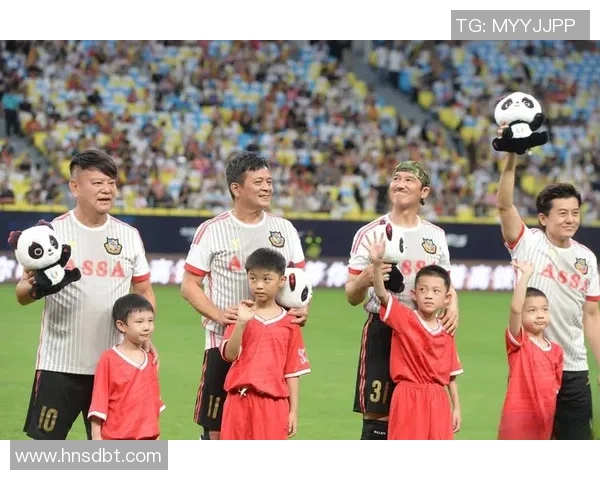 足球明星希罗的职业生涯与成就全解析及个人生活揭秘 足球明星希罗的职业生涯与成就全解析及个人生活揭秘